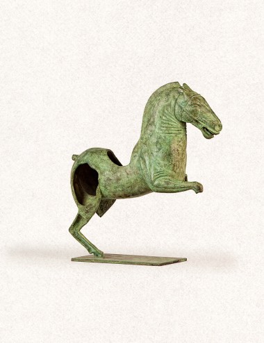 GALLOPING HORSE